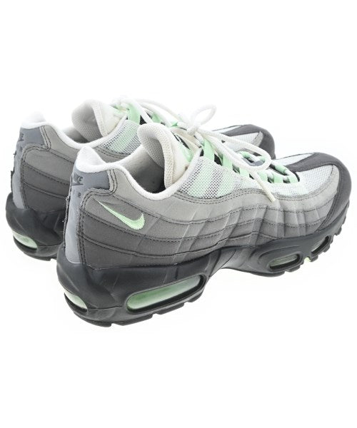 NIKE รองเท้าผ้าใบ
