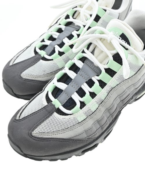 NIKE รองเท้าผ้าใบ