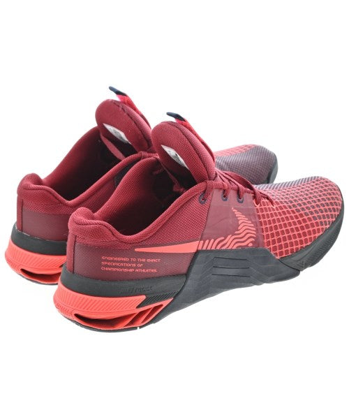 NIKE รองเท้าผ้าใบ