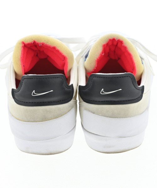 NIKE รองเท้าผ้าใบ