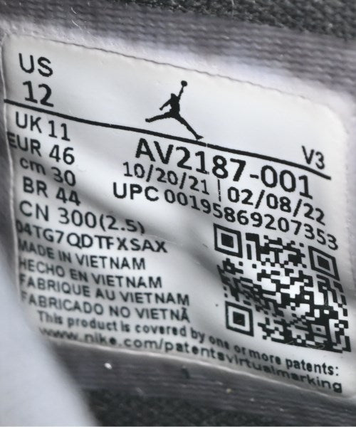 NIKE รองเท้าผ้าใบ