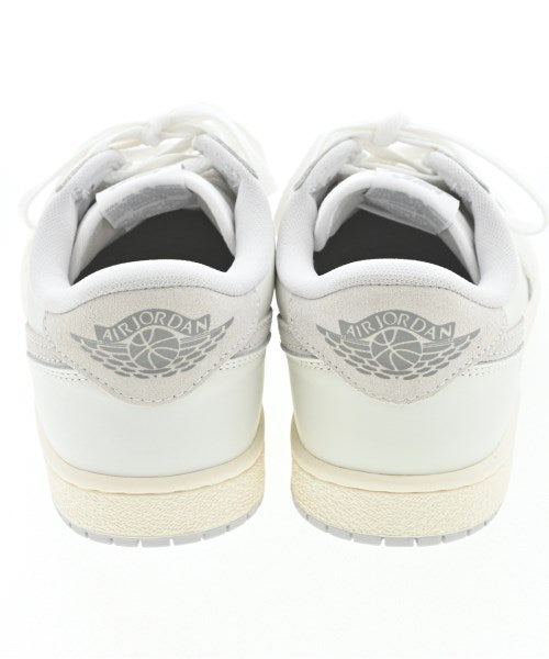 NIKE รองเท้าผ้าใบ
