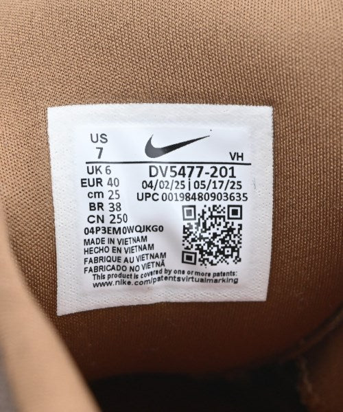 NIKE รองเท้าผ้าใบ