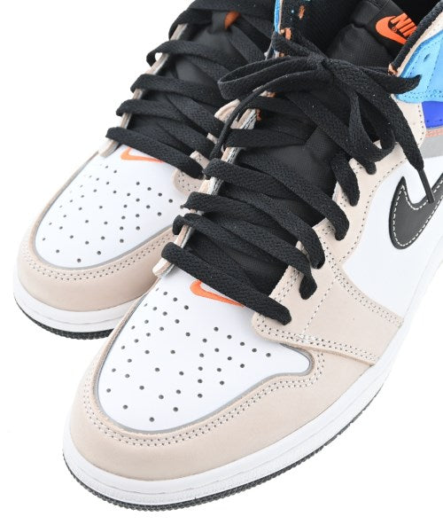 NIKE รองเท้าผ้าใบ