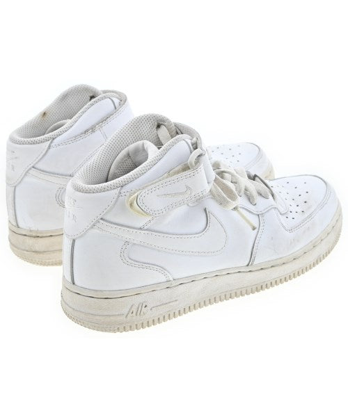 NIKE รองเท้าผ้าใบ