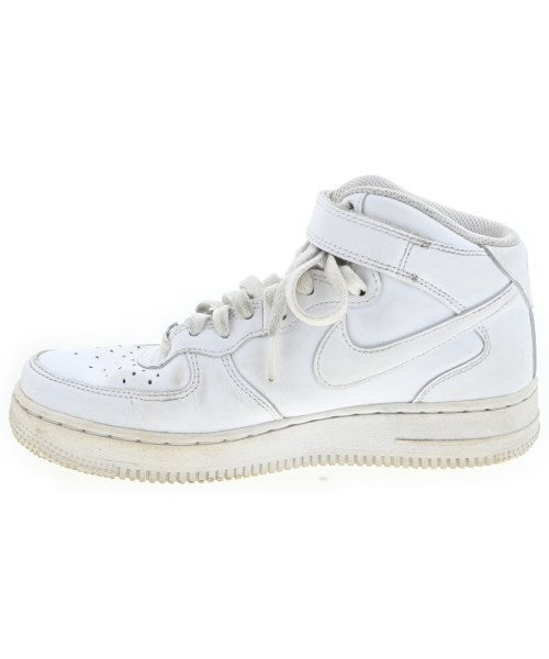 NIKE รองเท้าผ้าใบ