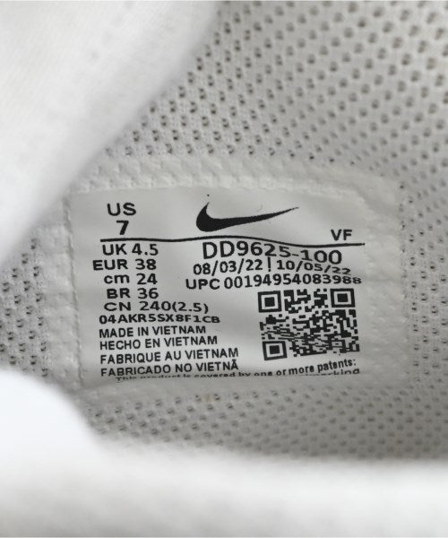 NIKE รองเท้าผ้าใบ