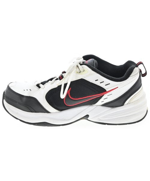 NIKE รองเท้าผ้าใบ