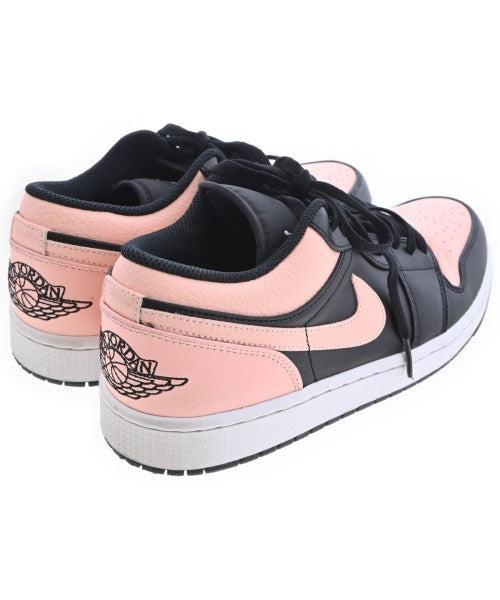 NIKE รองเท้าผ้าใบ