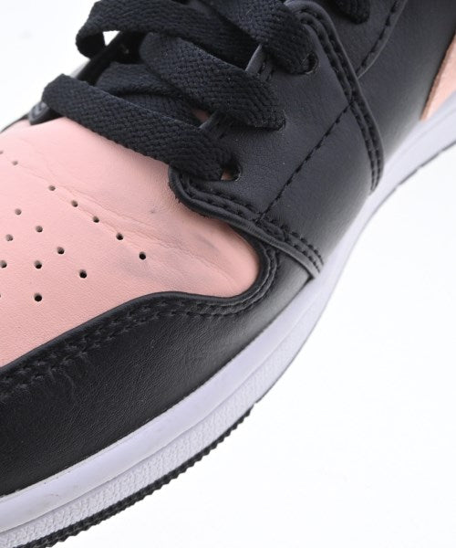 NIKE รองเท้าผ้าใบ