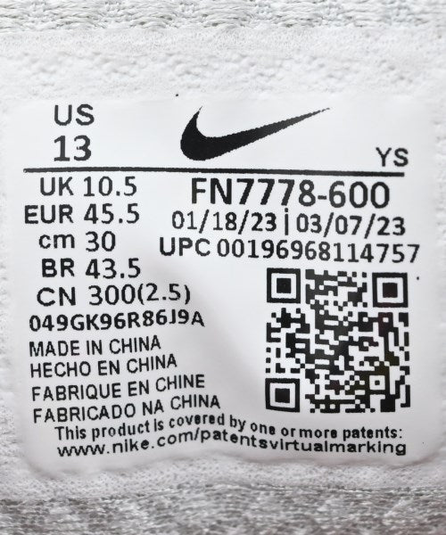 NIKE รองเท้าผ้าใบ