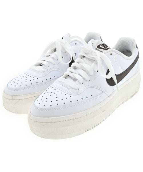 NIKE รองเท้าผ้าใบ