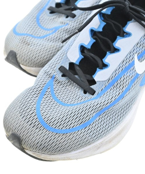 NIKE รองเท้าผ้าใบ