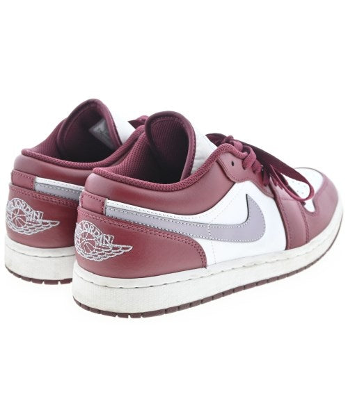 NIKE รองเท้าผ้าใบ