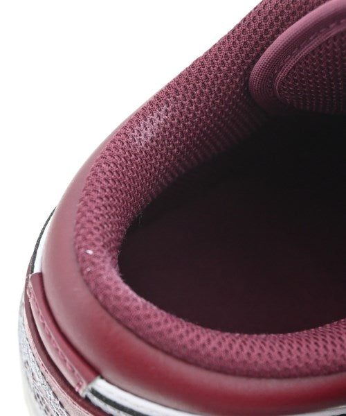NIKE รองเท้าผ้าใบ