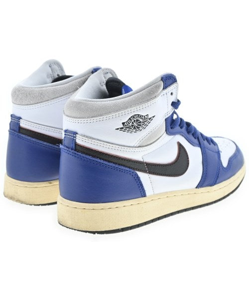 NIKE รองเท้าผ้าใบ