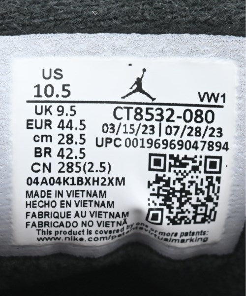 NIKE รองเท้าผ้าใบ