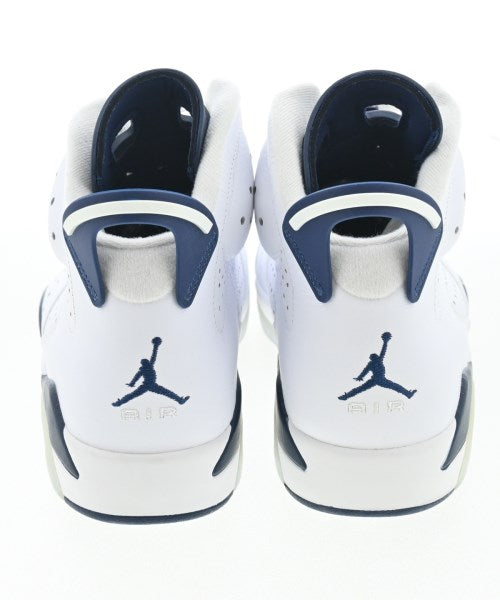 NIKE รองเท้าผ้าใบ