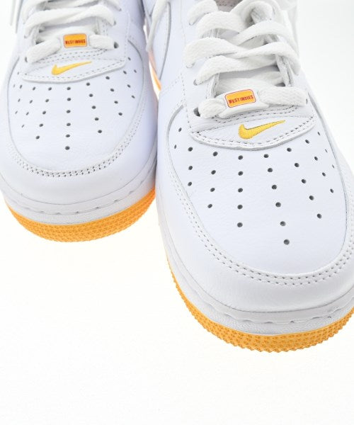 NIKE รองเท้าผ้าใบ