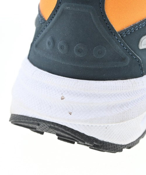 NIKE รองเท้าผ้าใบ