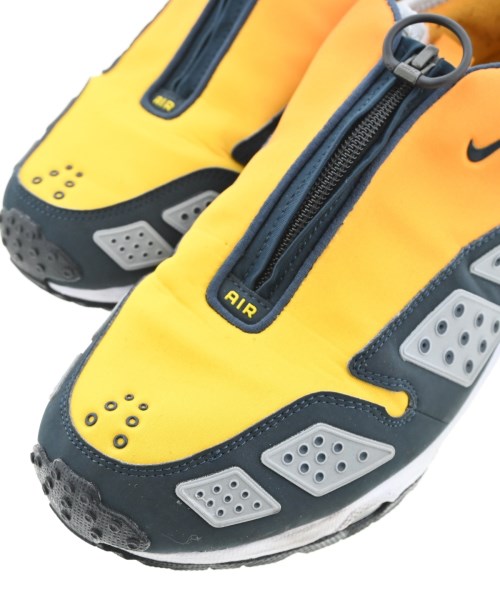 NIKE รองเท้าผ้าใบ