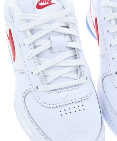 NIKE รองเท้าผ้าใบ