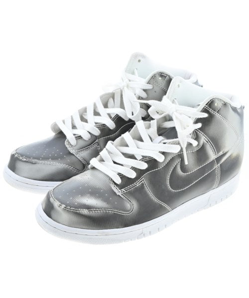NIKE รองเท้าผ้าใบ