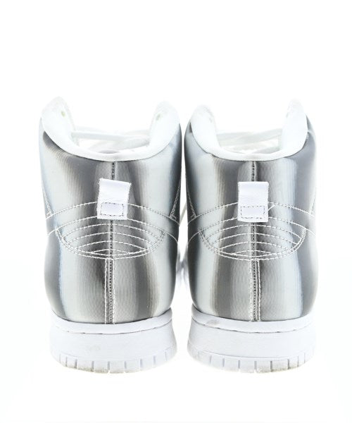 NIKE รองเท้าผ้าใบ