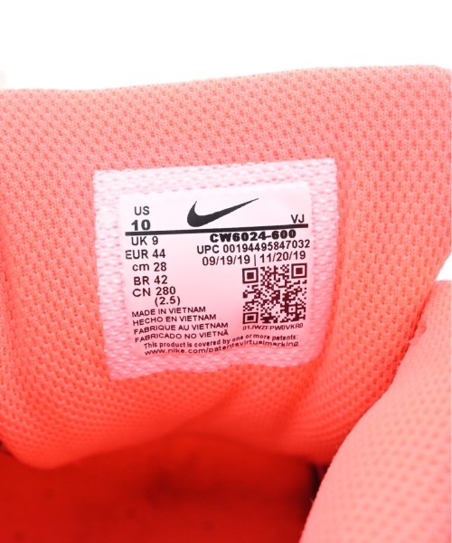 NIKE รองเท้าผ้าใบ