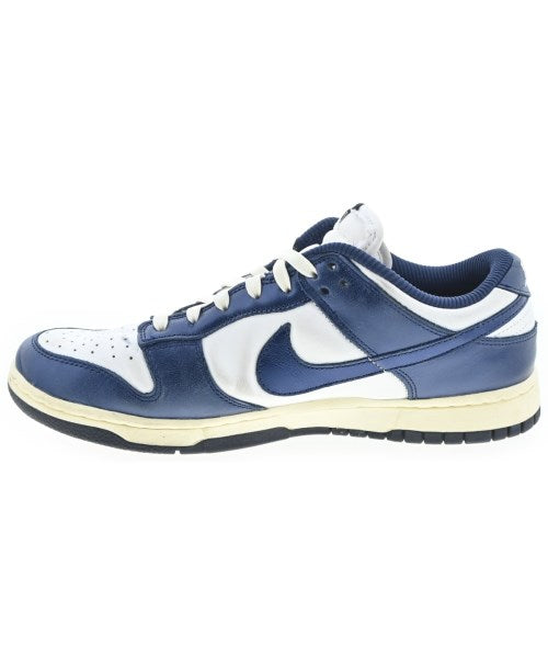 NIKE รองเท้าผ้าใบ