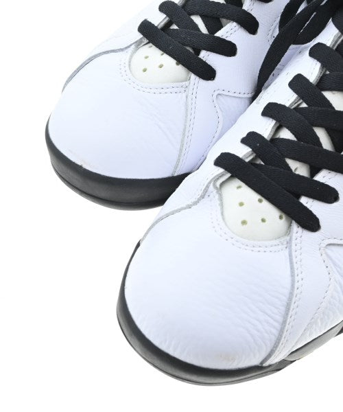 NIKE รองเท้าผ้าใบ