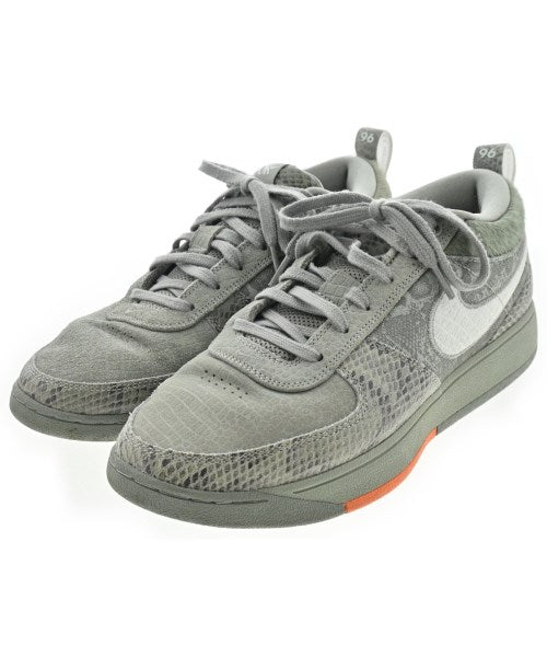 NIKE รองเท้าผ้าใบ
