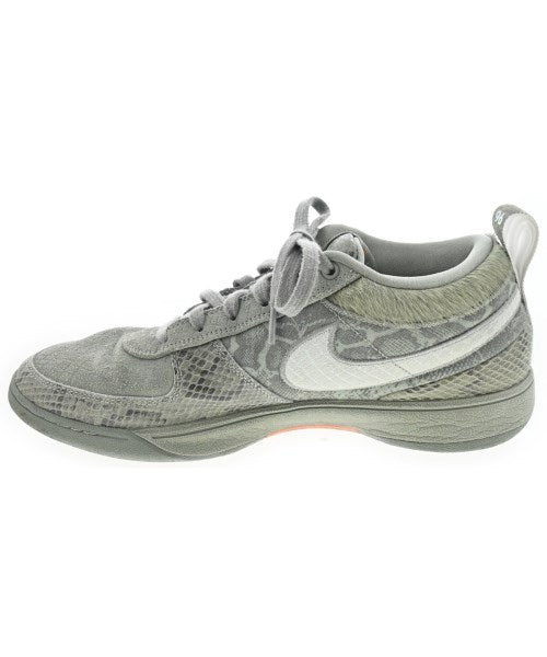 NIKE รองเท้าผ้าใบ