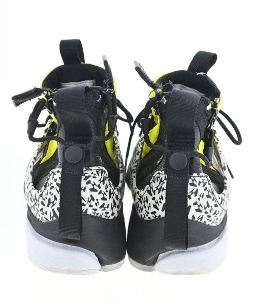 NIKE รองเท้าผ้าใบ