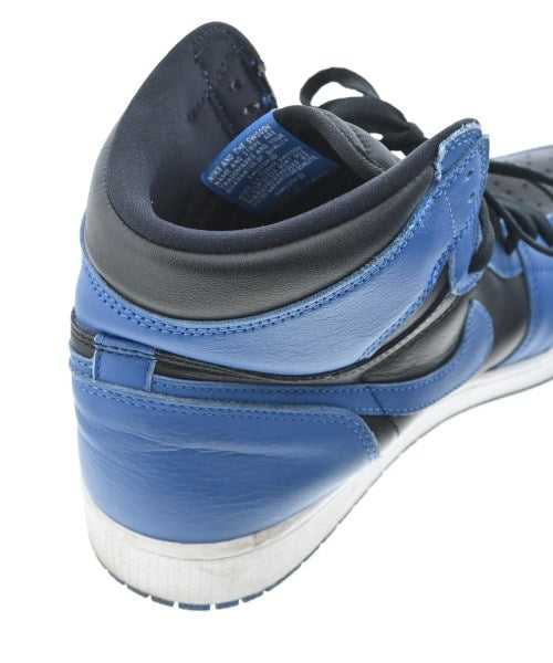 NIKE รองเท้าผ้าใบ