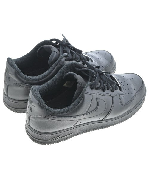 NIKE รองเท้าผ้าใบ