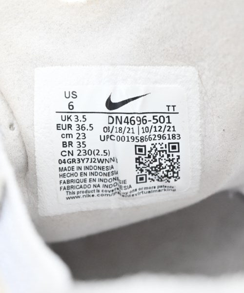 NIKE รองเท้าผ้าใบ