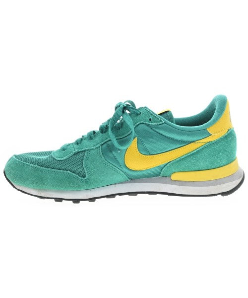 NIKE รองเท้าผ้าใบ