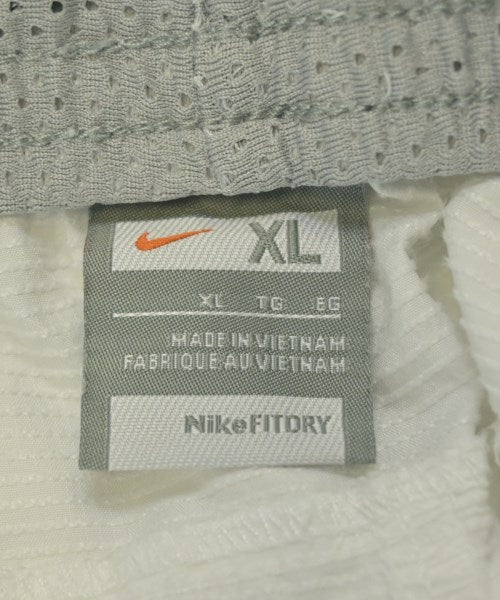 NIKE กางเกงขาสั้น