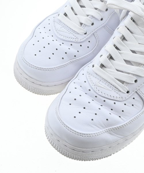 NIKE รองเท้าผ้าใบ