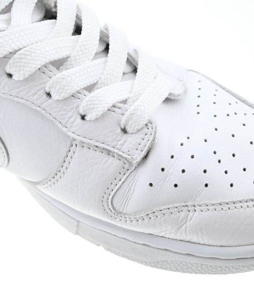 NIKE รองเท้าผ้าใบ