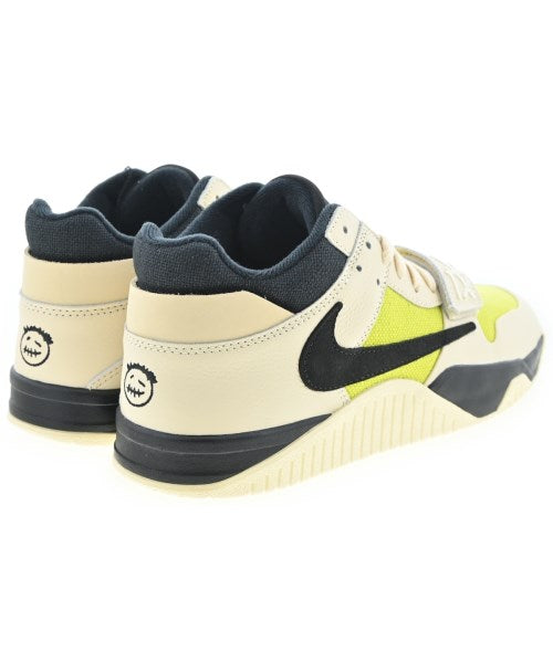 NIKE รองเท้าผ้าใบ
