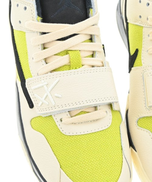 NIKE รองเท้าผ้าใบ