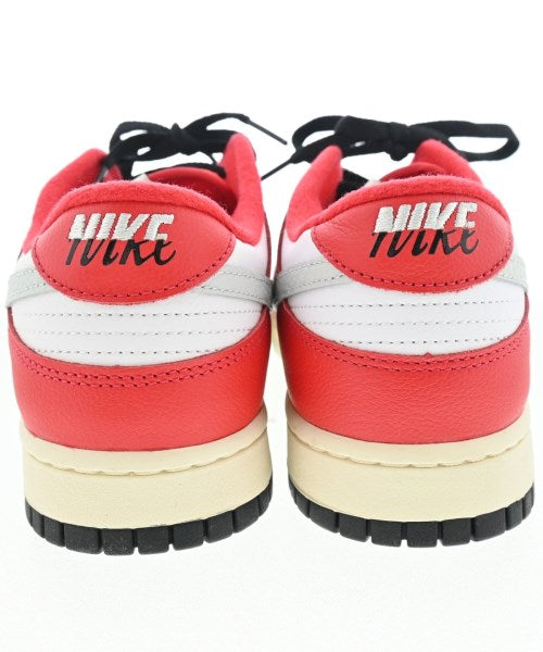 NIKE รองเท้าผ้าใบ