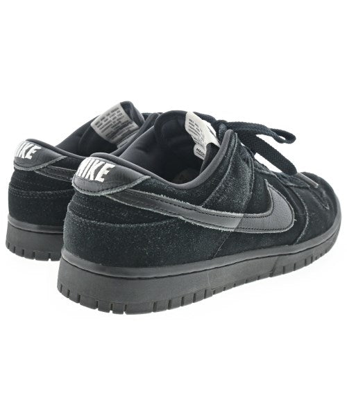 NIKE รองเท้าผ้าใบ