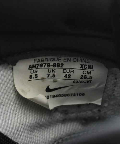 NIKE รองเท้าผ้าใบ