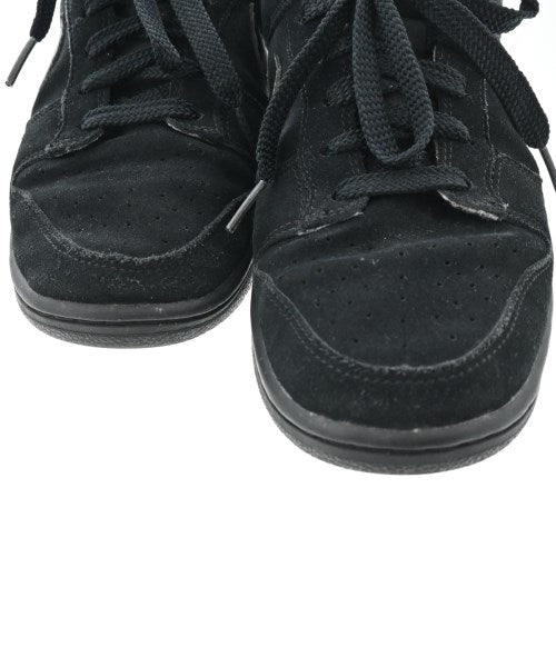 NIKE รองเท้าผ้าใบ
