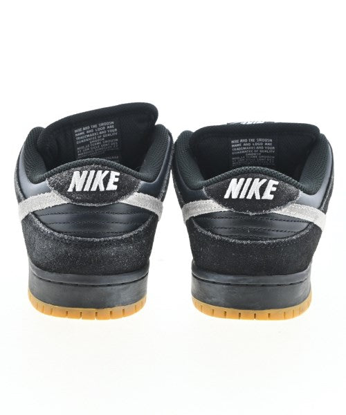 NIKE รองเท้าผ้าใบ