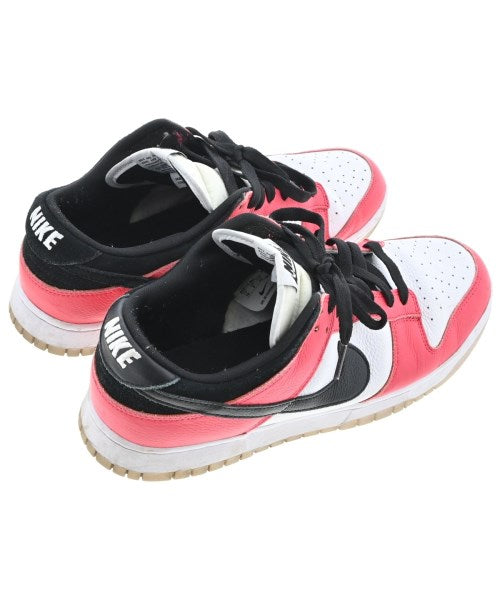 NIKE รองเท้าผ้าใบ