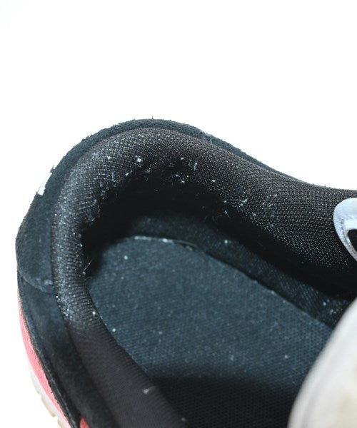 NIKE รองเท้าผ้าใบ